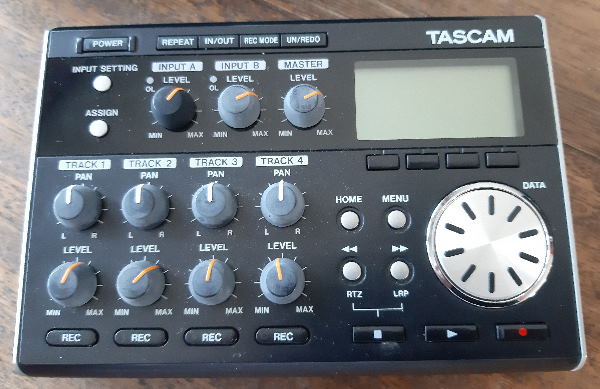 Tascam DP004 Pocketstudio